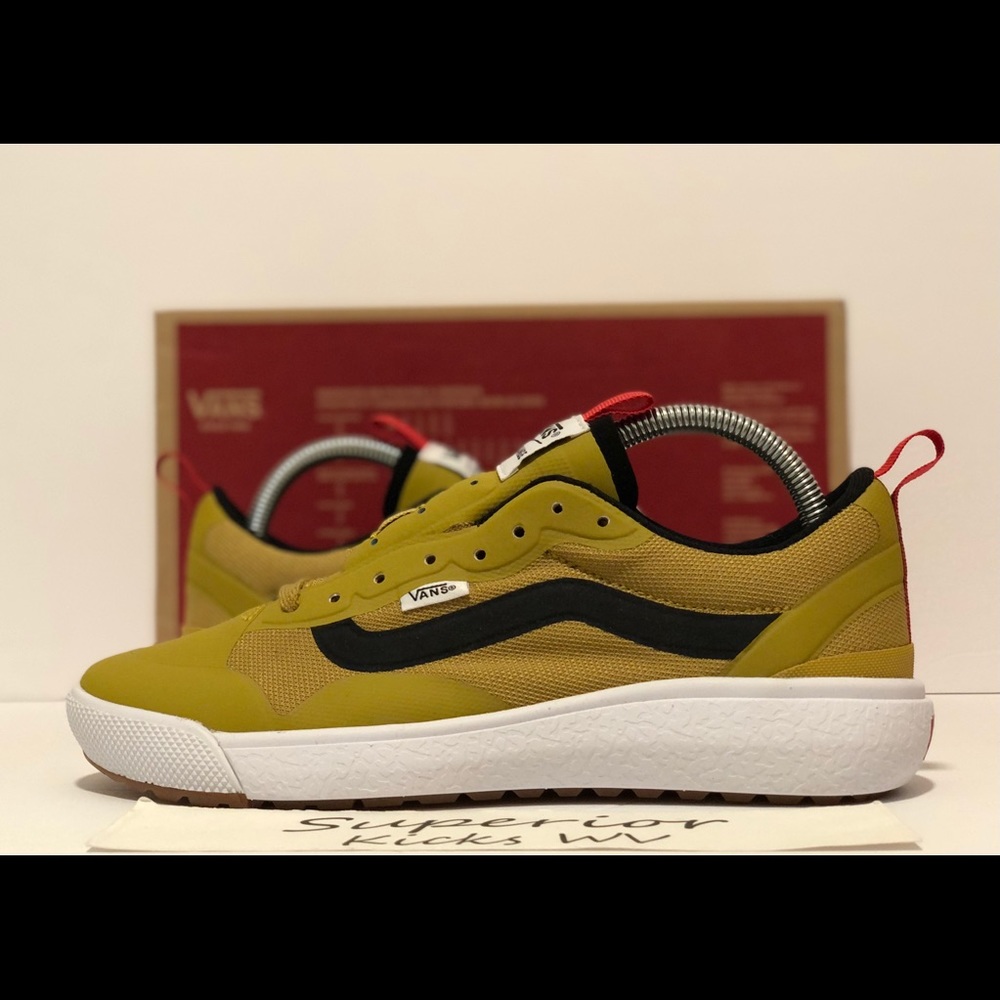 Vans UltraRange Exo “Green Sulphur”